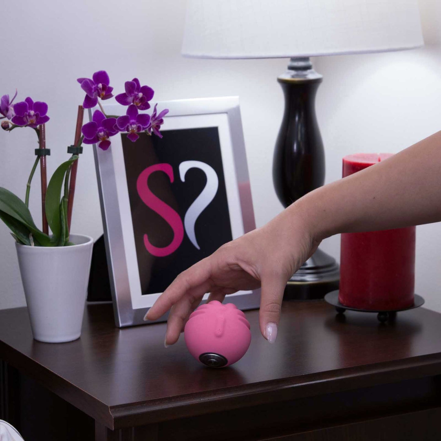 Jimmyjane Coral Love Pod 9 Function USB Rechargeable Clitoral Vibrator