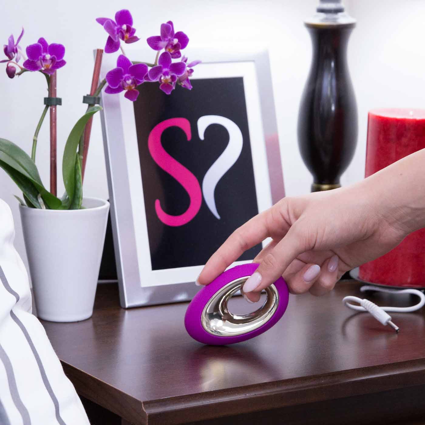 LELO Alia Clitoral Vibrator