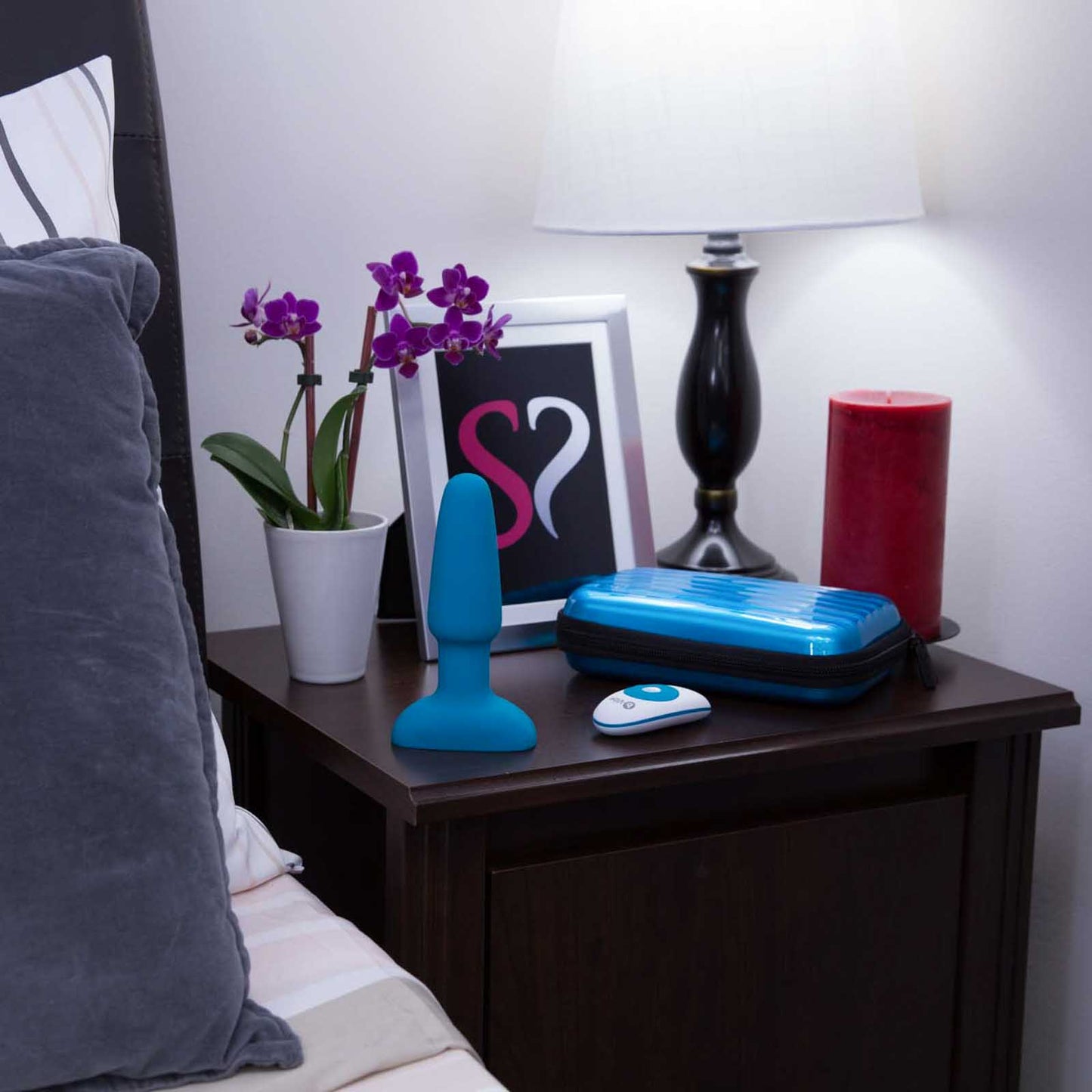 b-Vibe Rimming Remote Control 13 Function USB Rechargeable Vibrating Butt Plug